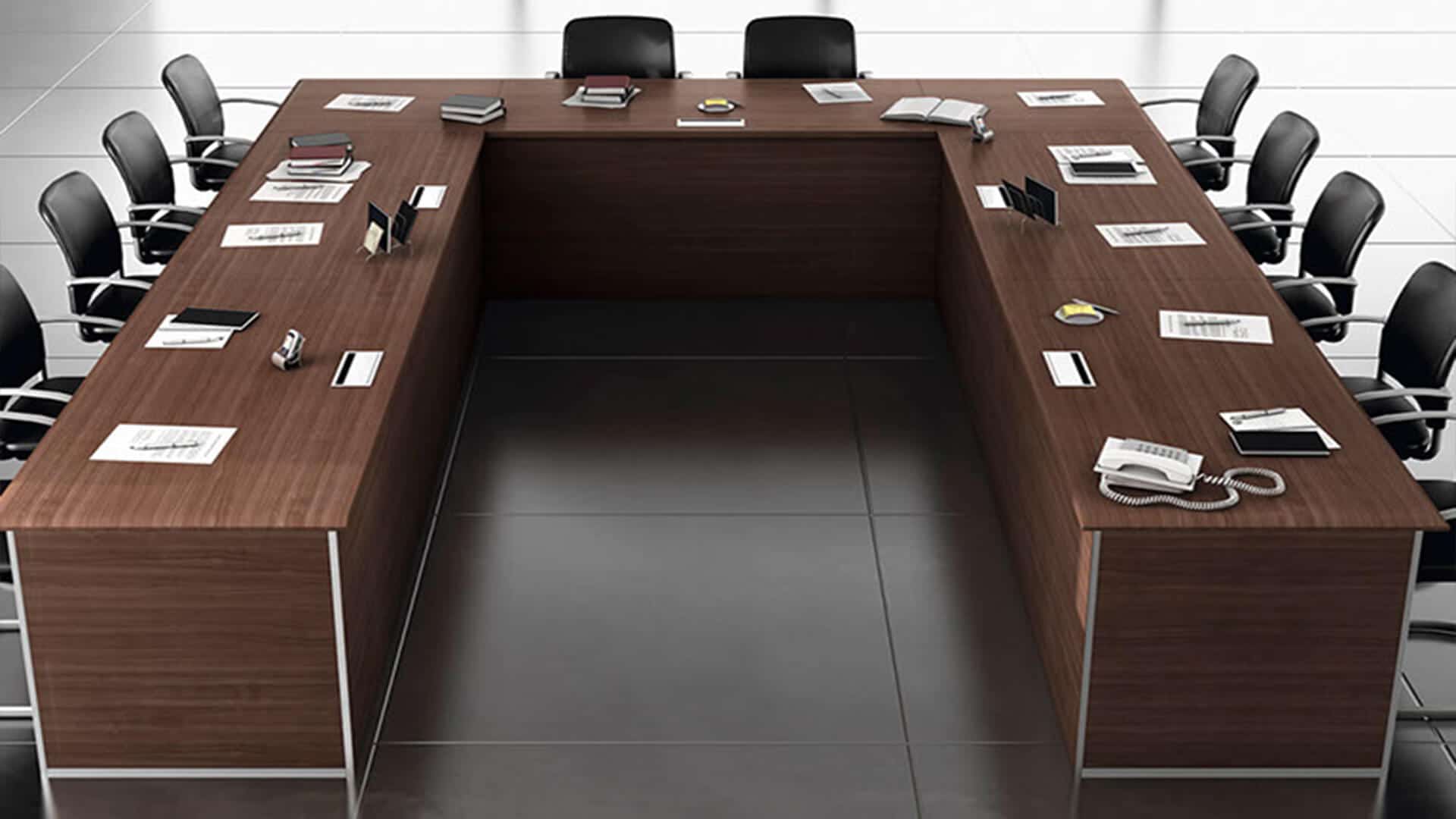 mesa-reuniones-lider-madera-consejos-empresa-